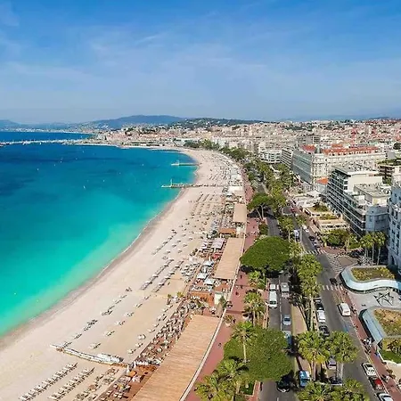 Le Royal Studio - Vue Mer - Piscine - Netflix - Clim فالوريس